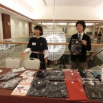 同窓会で販売イベント。製造元社長自ら売り場に。お客様の声で次の製品開発が（如水会館）。